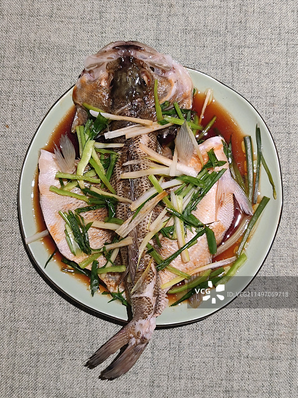 美食篇-清蒸鲈鱼图片素材