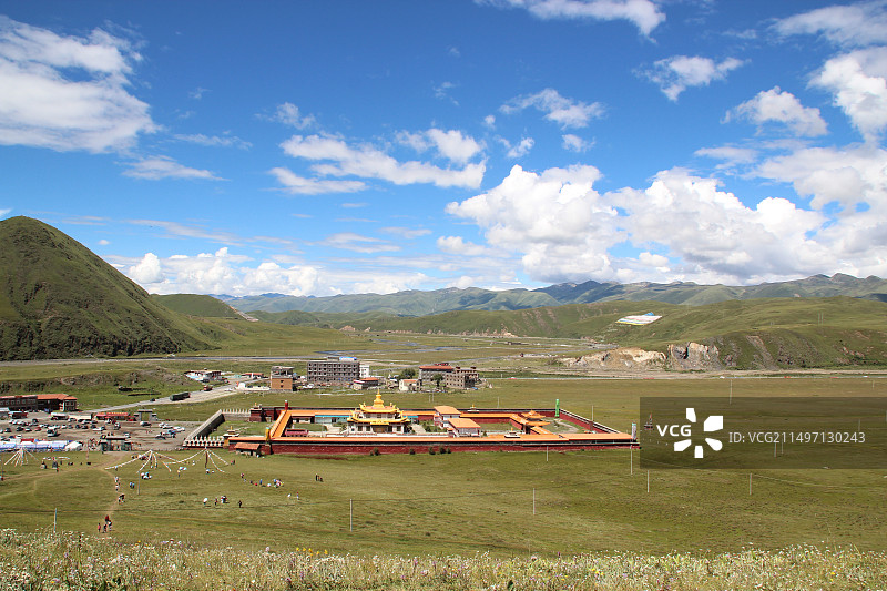 高原上的民居图片素材