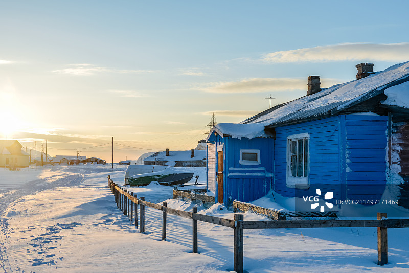 俄罗斯捷里别尔卡网红的典型极地民宅图片素材