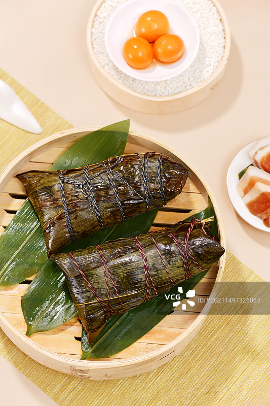 蒸熟的粽子图片素材