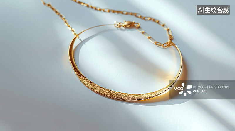【AI数字艺术】白色背景上的项链特写镜头图片素材