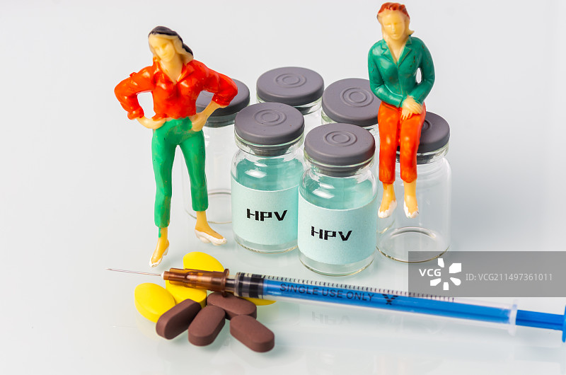 白背景下HPV疫苗图片素材
