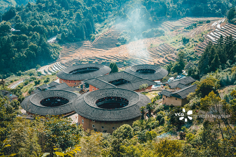 福建南靖—田螺坑土楼图片素材