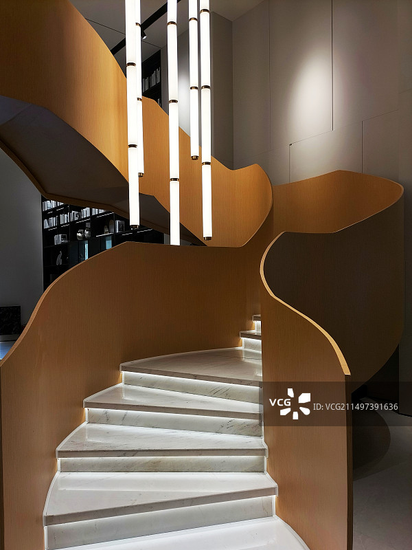 室内旋转楼梯图片素材