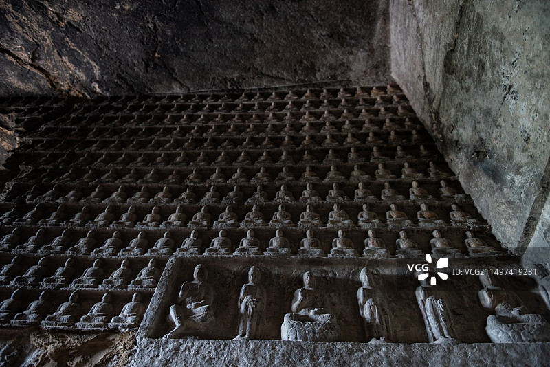 河北邯郸南响堂山石窟里的佛教造像艺术和佛像图片素材