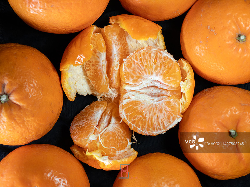 竹篮里的沃柑特写图片素材