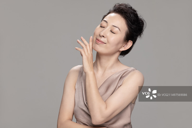 美丽的成熟女性图片素材