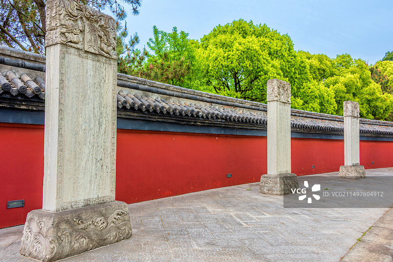 中国浙江嘉兴海宁盐官观潮胜地公园白石台广场图片素材