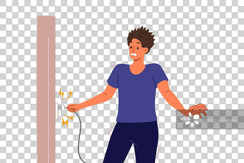 男人插入插头时触电图片素材