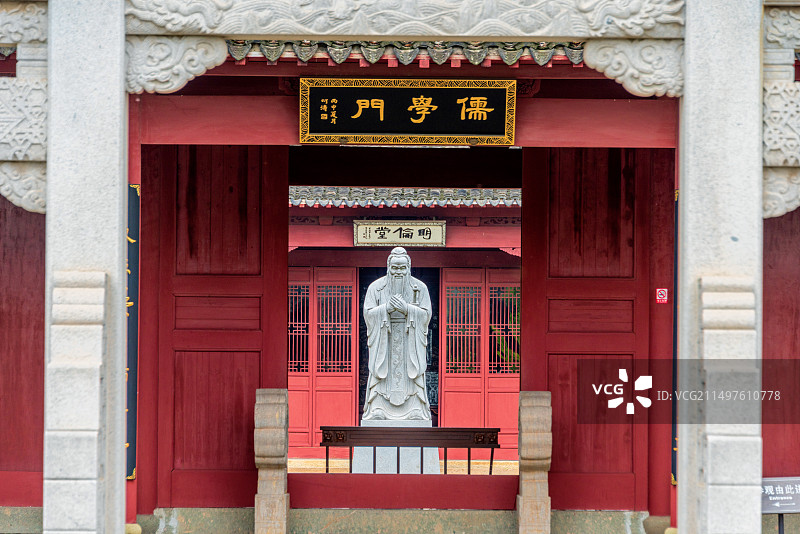 中国浙江嘉兴海宁盐官古城孔庙学宫图片素材