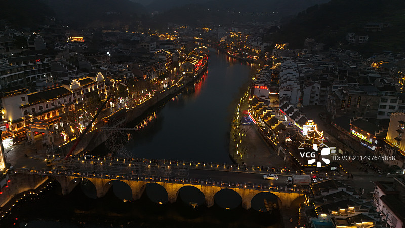 航拍视角下的正月十五镇远古城图片素材