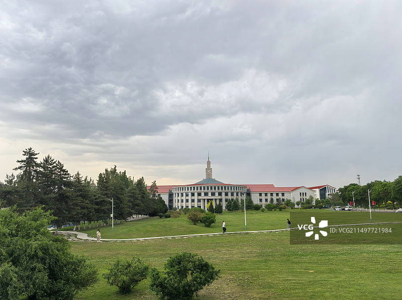 兰州大学榆中校区校园风景图片素材