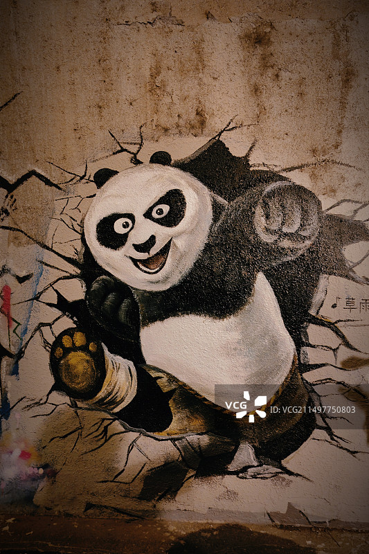 天津李公楼地道涂鸦墙图片素材