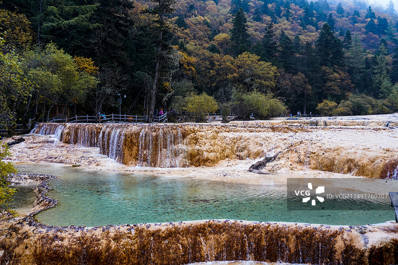 四川阿巴黄龙景区钙化景观图片素材