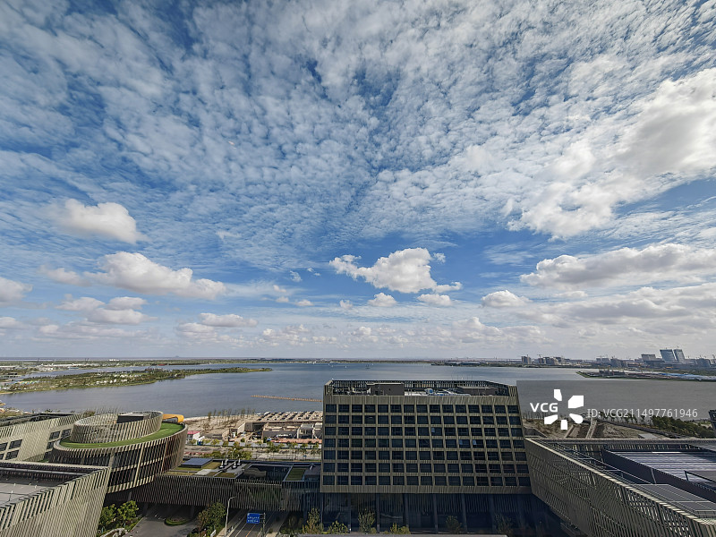 上海滴水湖图片素材