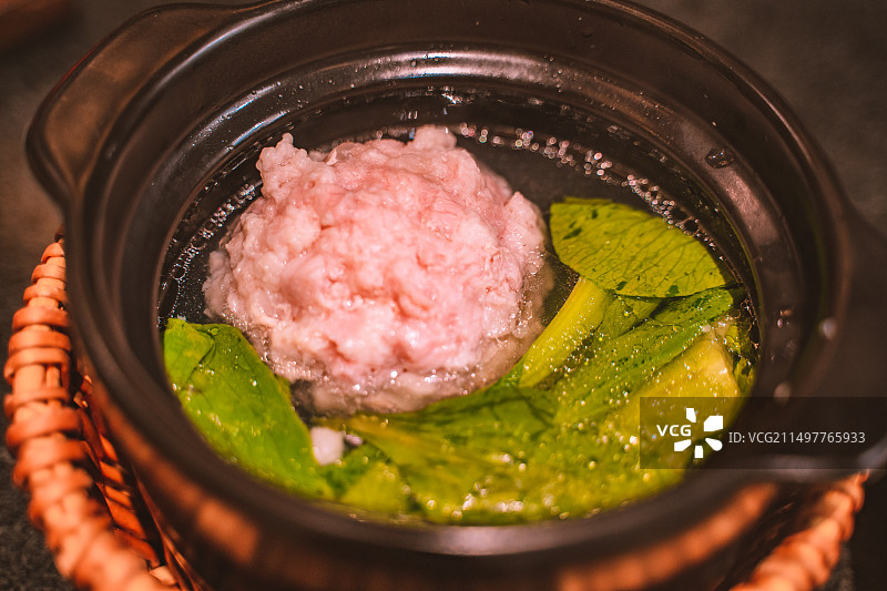 金陵小吃：赤豆元宵、狮子头、烤鸭图片素材