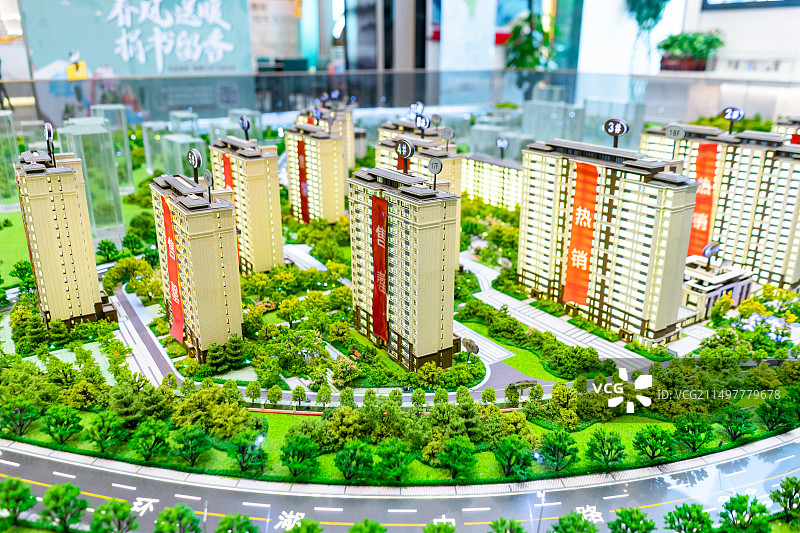 中国房地产城市健康生活拍摄主题，售楼处的沙盘模型和样板间居住区社区图形，室内无人图像摄影图片素材