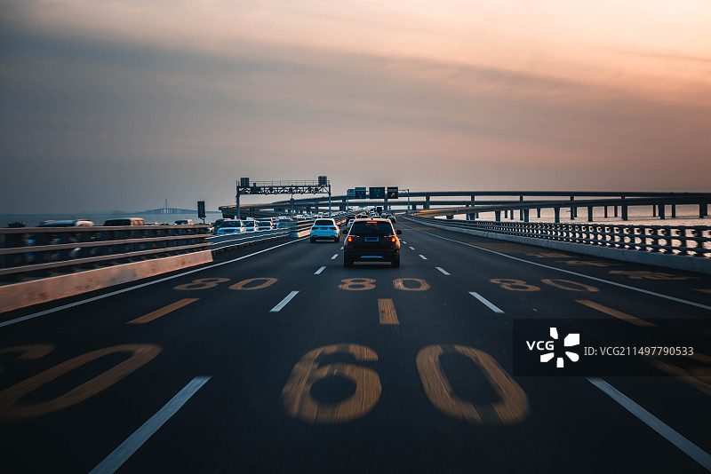 青岛胶州湾落日，青岛胶州湾跨海大桥日落图片素材