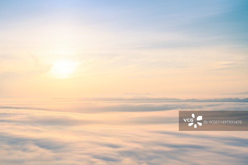 湖北省恩施州日出云海长曝光图片素材