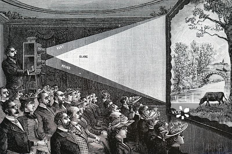 观众观看立体幻灯片,插图图片素材