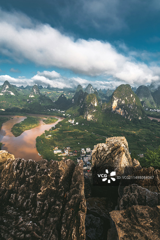 中国广西桂林阳朔兴坪漓江老寨山桂林山水甲天下漓江山水甲桂林图片素材