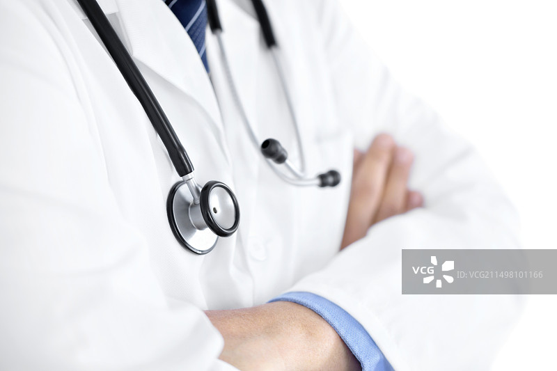 双手交叉的医生图片素材