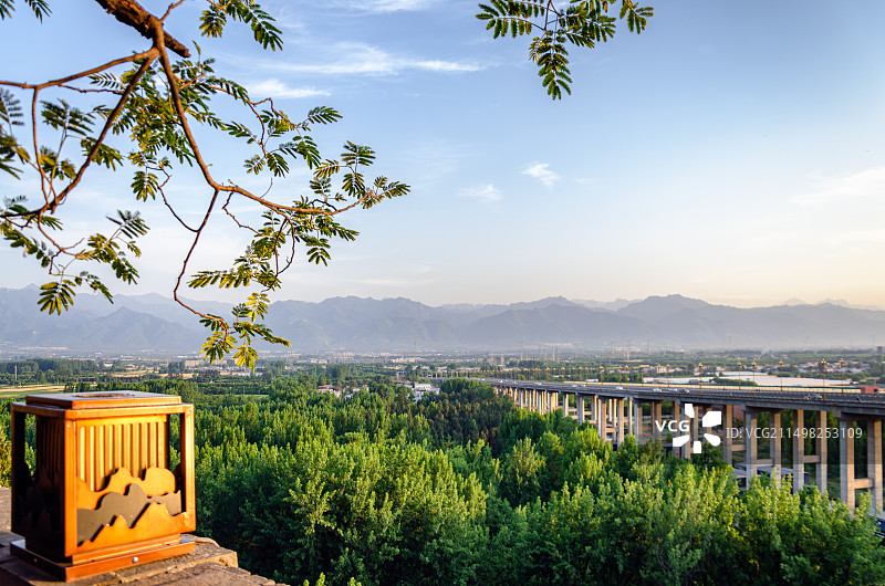 西安常宁宫秦岭风光图片素材