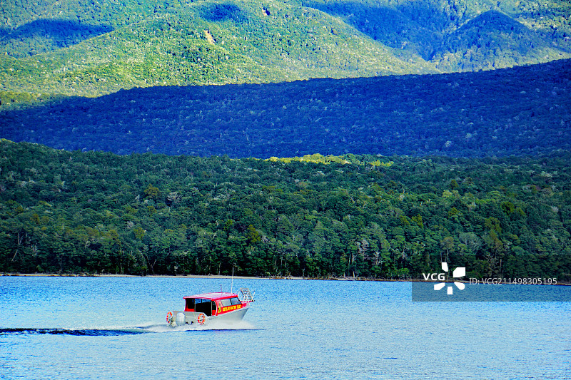 美丽的湖光山色图片素材