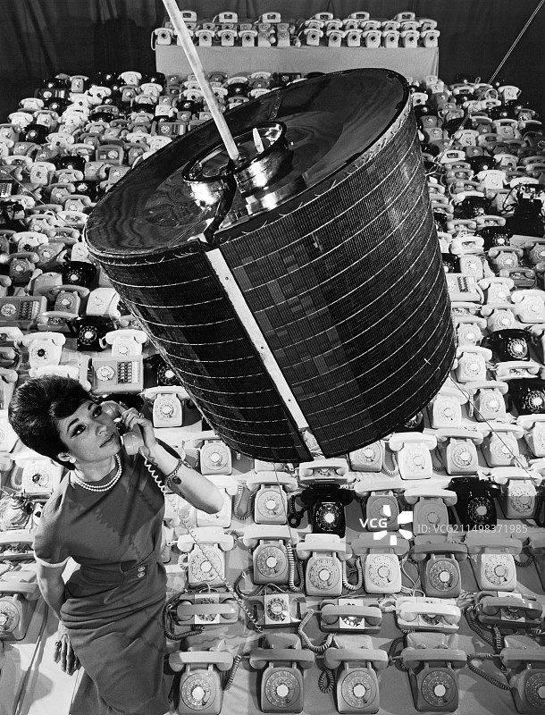 早期鸟类卫星系统图片素材