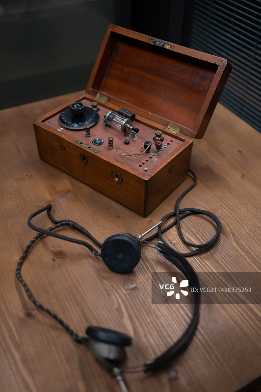 尼古拉·特斯拉展览中的水晶无线电接收器图片素材