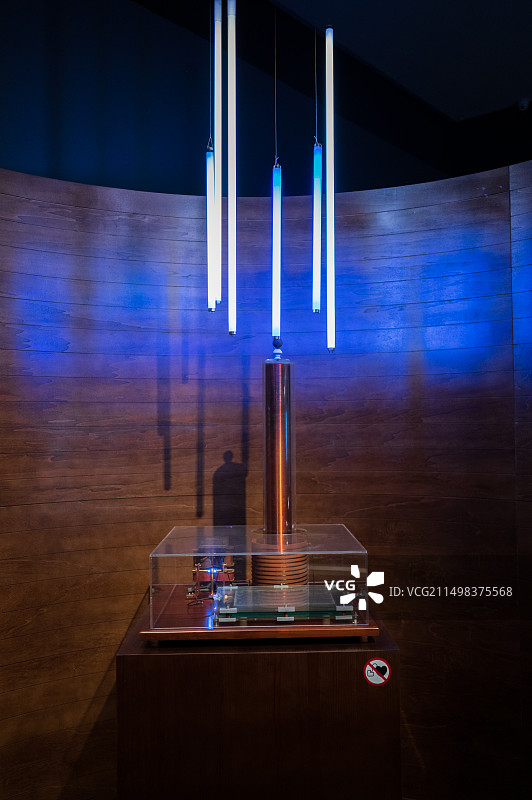 尼古拉·特斯拉展览中的特斯拉线圈图片素材