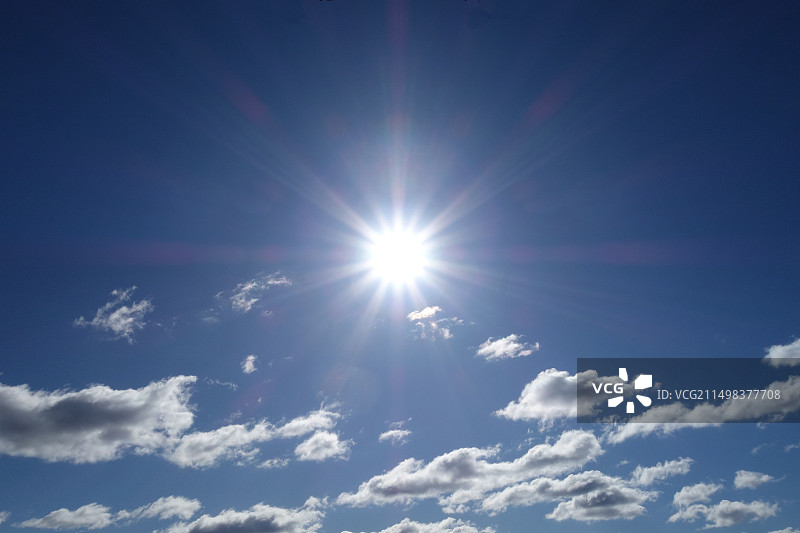 明媚的阳光图片素材