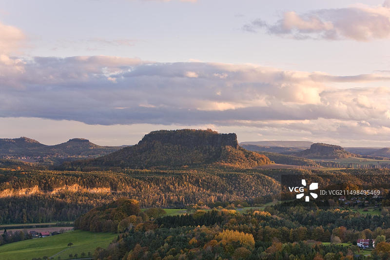 从巴斯泰眺望萨克森瑞士的利利安斯坦图片素材