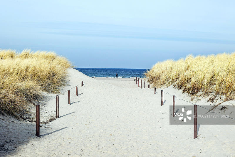 瓦尔内明德沙丘通往海滩的小路，2023年2月9日图片素材