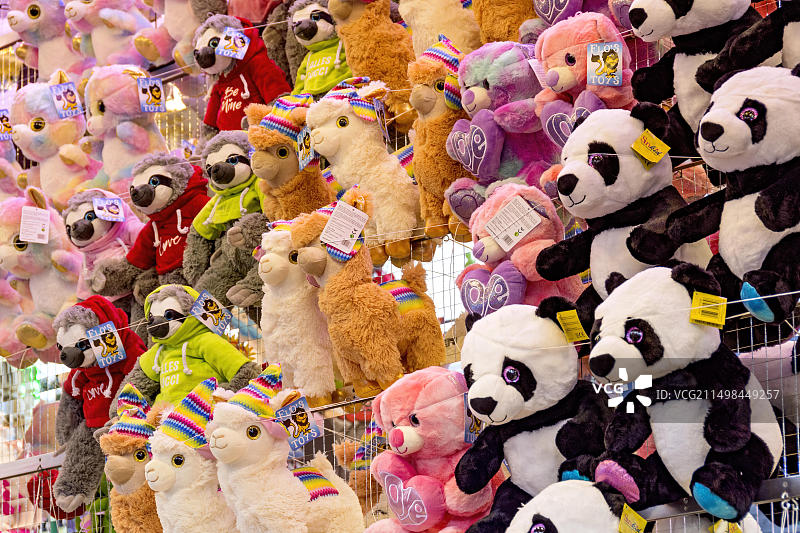 熊猫与毛绒玩具图片素材