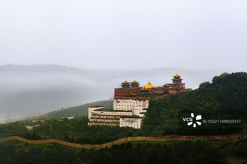 承德须弥福寿之庙-万寿琉璃塔图片素材