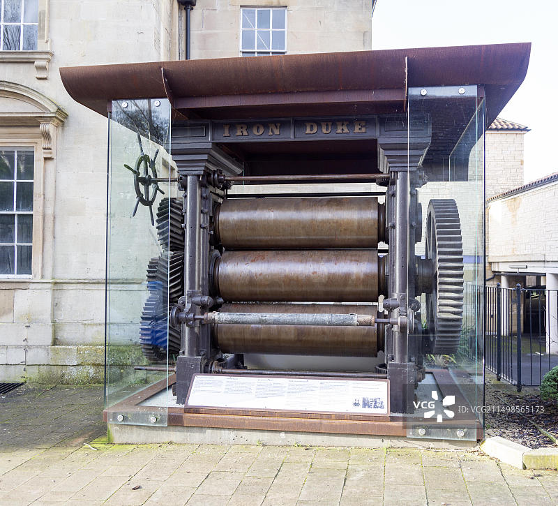 艾恩杜克工业考古：1849年橡胶制造机械，英国威尔特郡埃文河畔布拉德福德图片素材