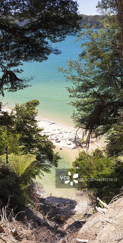 新西兰凯特里特里亚伯塔斯曼海岸步道吉尔伯特角图片素材