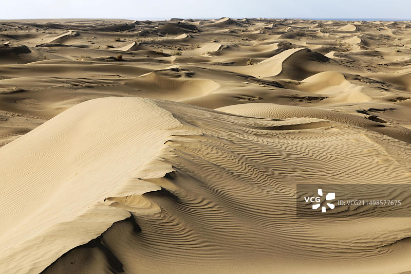 伊朗梅斯尔沙漠（卡维尔盐漠中部，2019年3月12日）图片素材