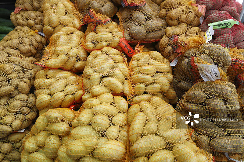 德国超市里的土豆图片素材