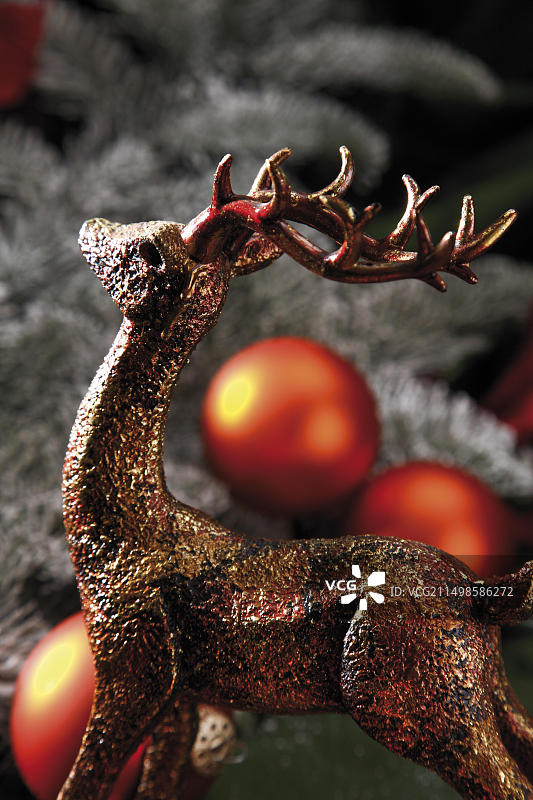 驯鹿、驼鹿、人偶、圣诞氛围图片素材