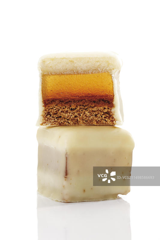 涂有白巧克力多米诺骨牌饼干图片素材