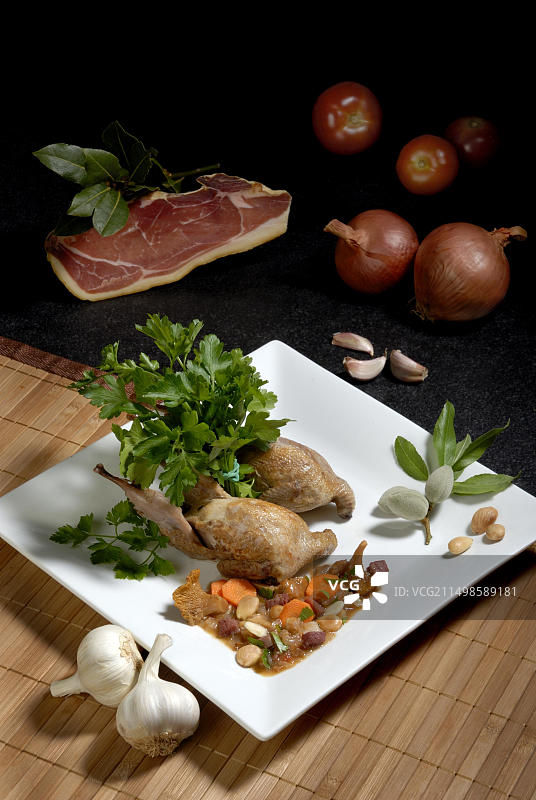 鹌鹑锅图片素材