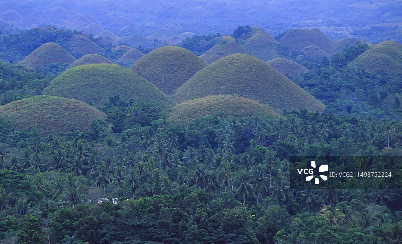 菲律宾：联合国教科文组织世界遗产吕宋岛巧克力山图片素材