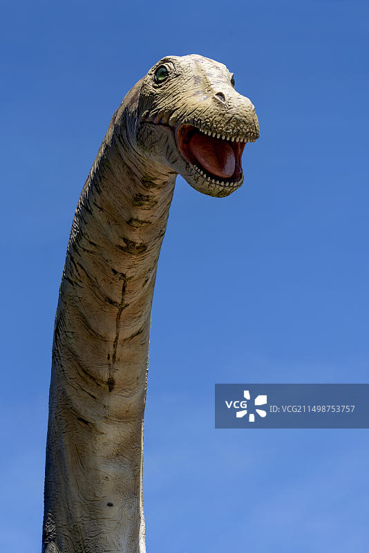 德国吉森：赫尔曼·霍夫曼学院前的迷惑龙实体模型图片素材