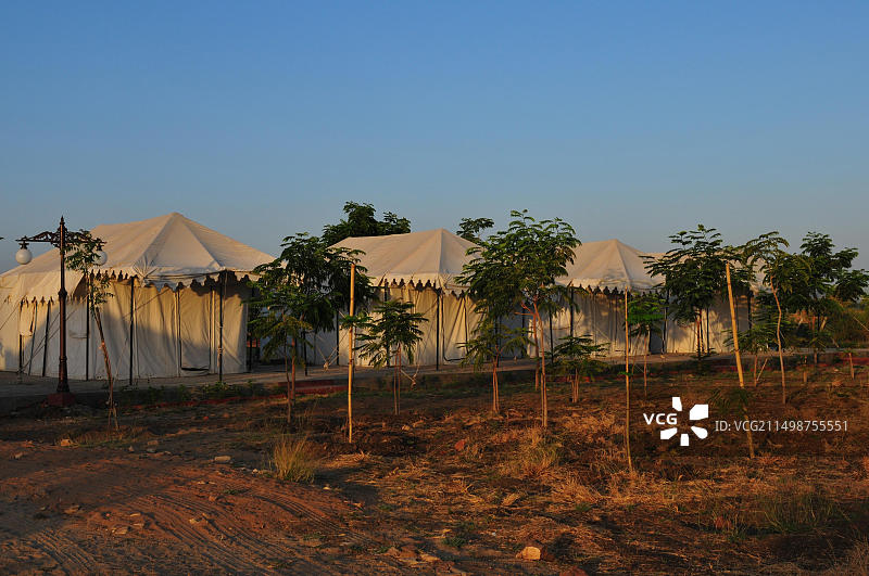 古吉拉特邦：库奇小兰盐漠的皇家野生动物园营地，复古图片素材