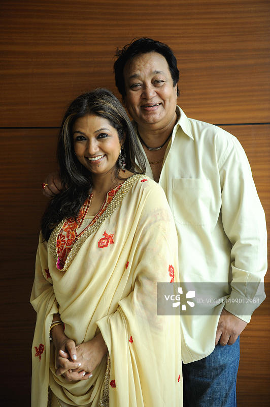 布平德·辛格：印度音乐家、加扎勒歌手、宝莱坞回放歌手，米塔利·辛格·慕克吉：歌手，印度，亚洲图片素材