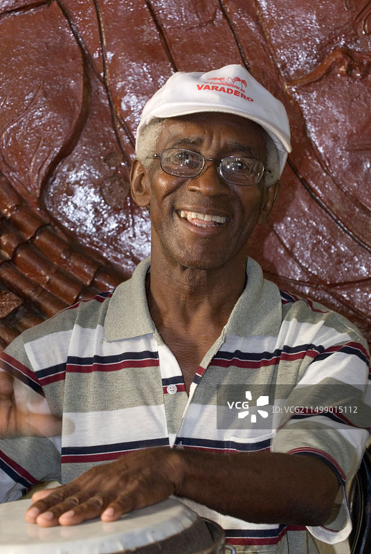 在古巴圣斯皮里图斯省特立尼达的Casa de la Trova的音乐家图片素材