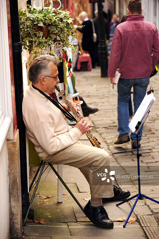 英国布里斯托街头音乐家图片素材
