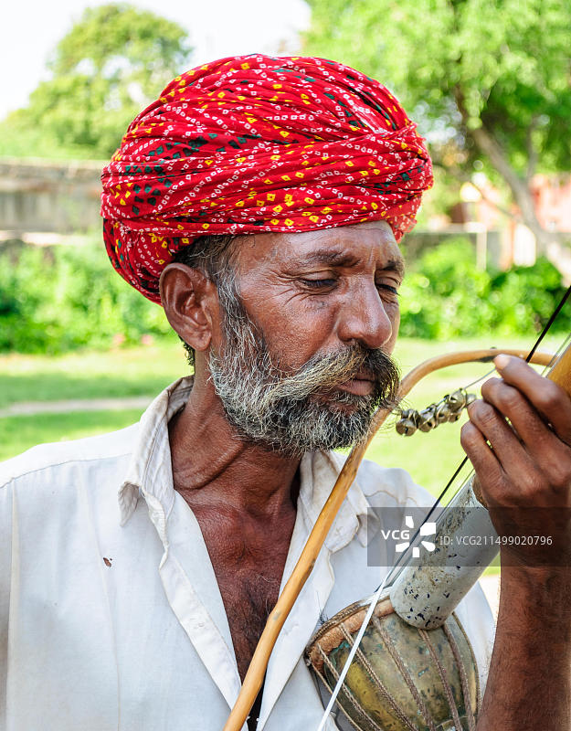 拉贾斯坦邦焦特布尔的拉万哈塔琴师图片素材